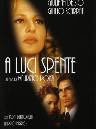 Locandina di A luci spente (2004)