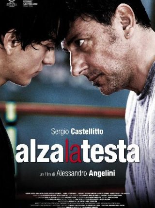 Locandina di Alza la testa (2009)